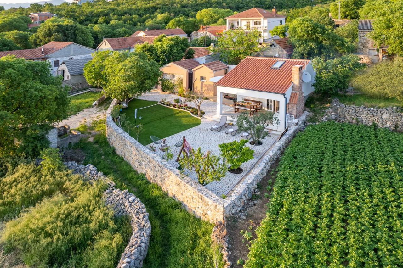 Holiday Home - Villa Thorak Anic ภายนอก รูปภาพ