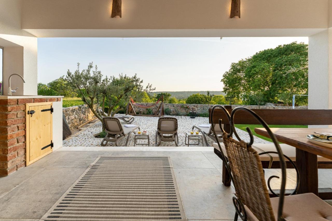 Holiday Home - Villa Thorak Anic ภายนอก รูปภาพ