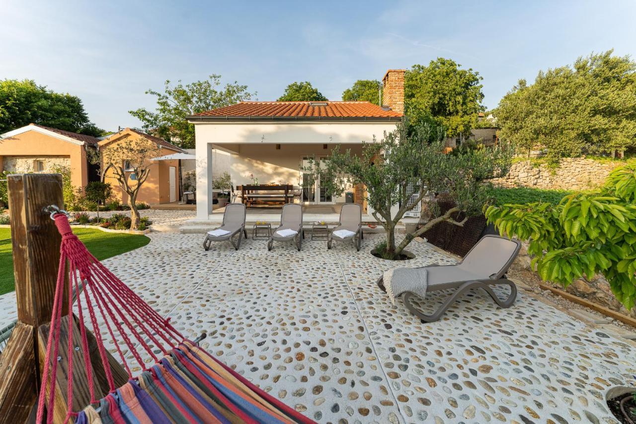 Holiday Home - Villa Thorak Anic ภายนอก รูปภาพ