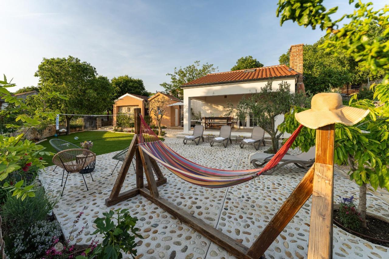 Holiday Home - Villa Thorak Anic ภายนอก รูปภาพ