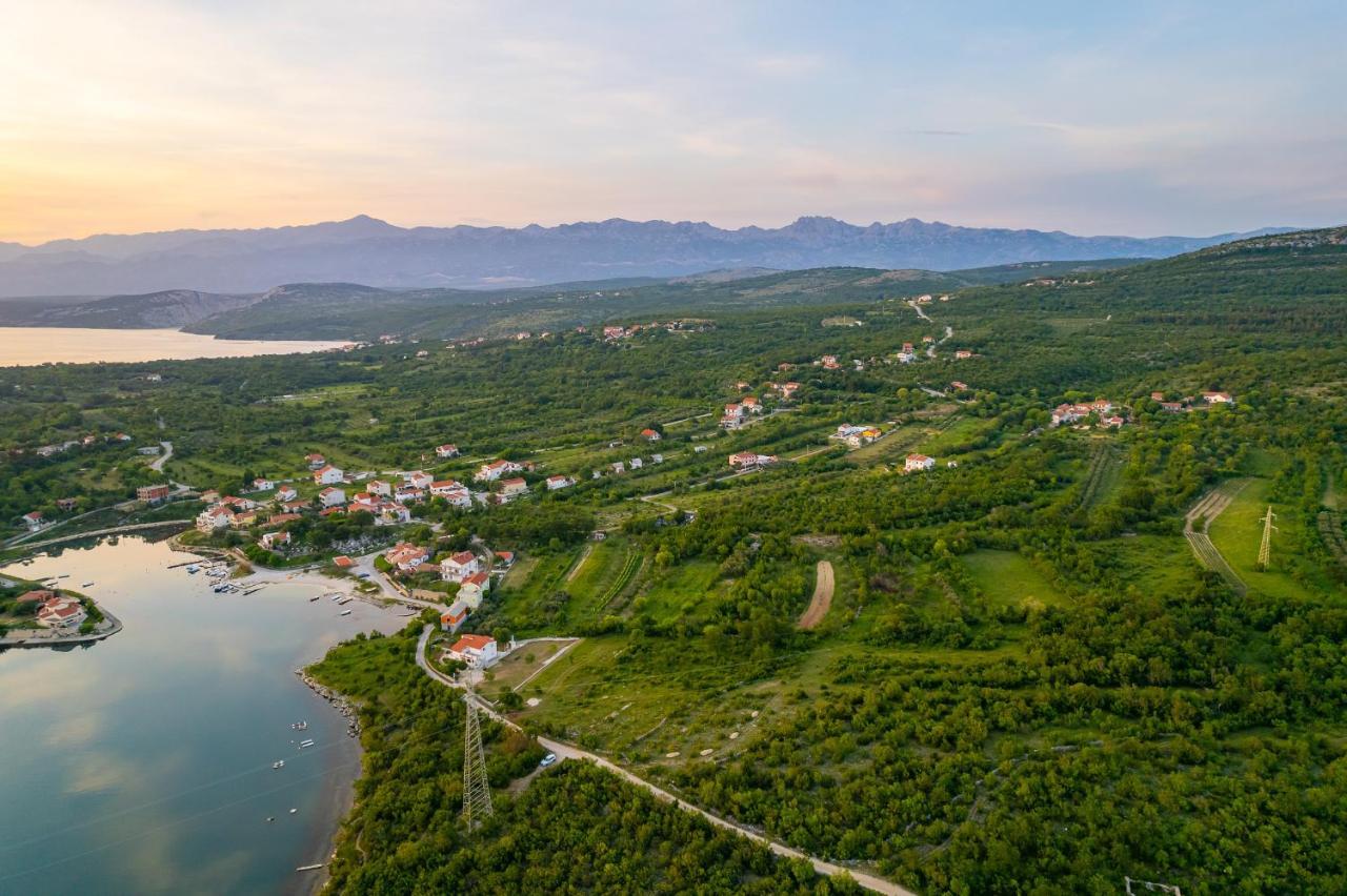 Holiday Home - Villa Thorak Anic ภายนอก รูปภาพ