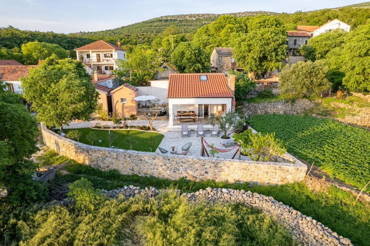 Holiday Home - Villa Thorak Anic ภายนอก รูปภาพ