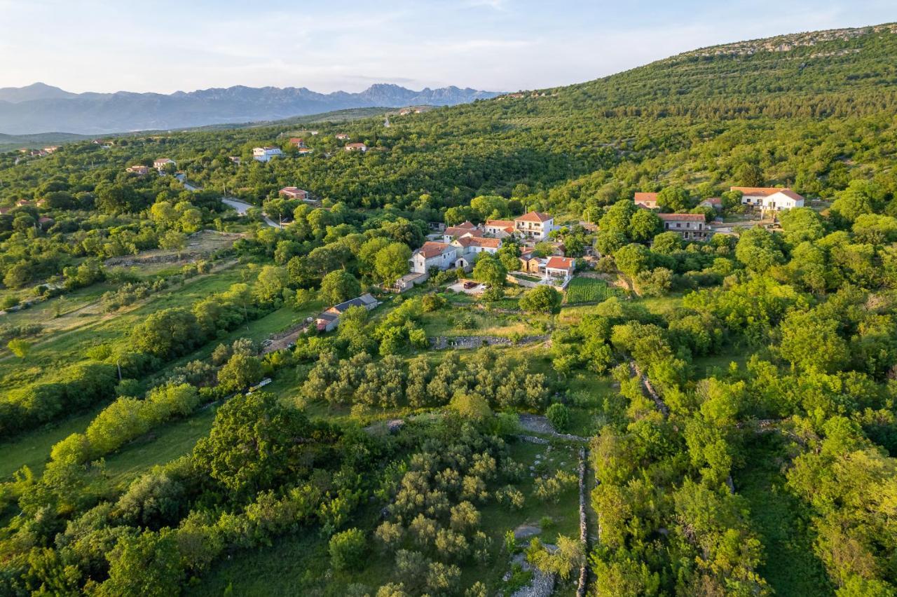 Holiday Home - Villa Thorak Anic ภายนอก รูปภาพ
