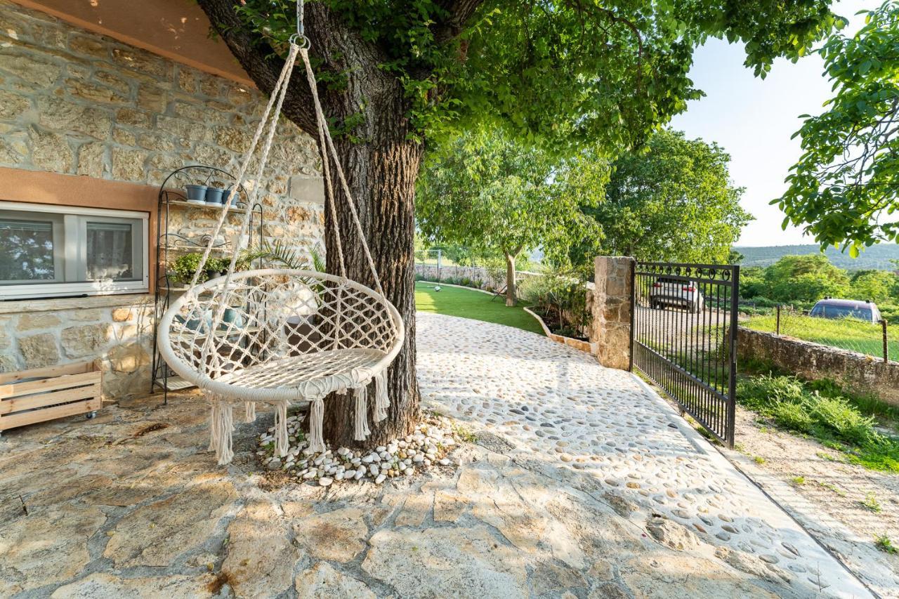 Holiday Home - Villa Thorak Anic ภายนอก รูปภาพ