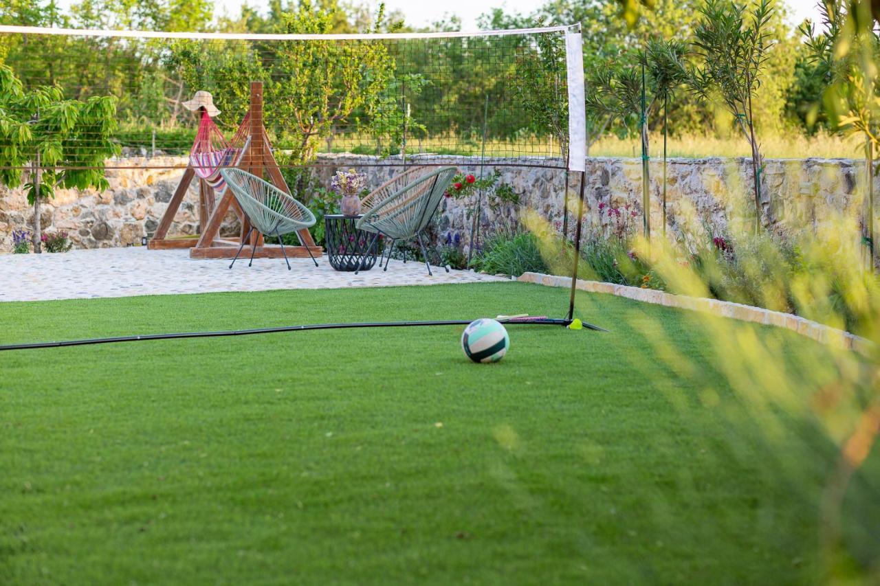Holiday Home - Villa Thorak Anic ภายนอก รูปภาพ