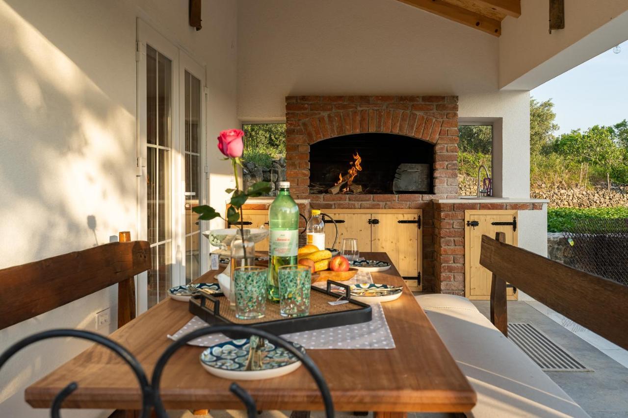 Holiday Home - Villa Thorak Anic ภายนอก รูปภาพ