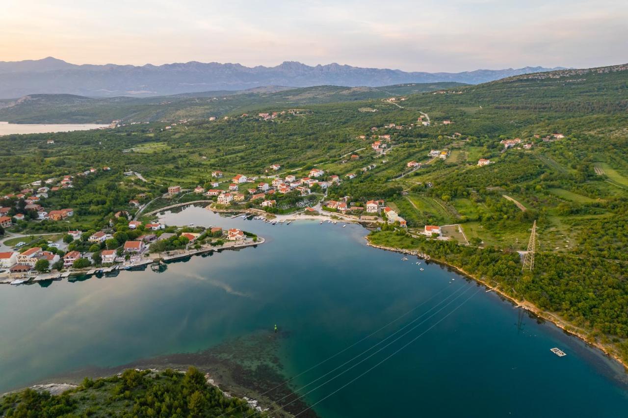 Holiday Home - Villa Thorak Anic ภายนอก รูปภาพ