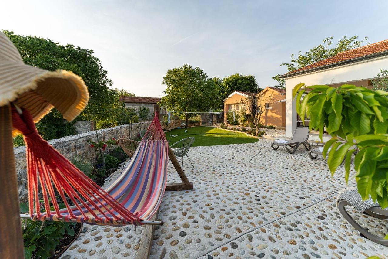 Holiday Home - Villa Thorak Anic ภายนอก รูปภาพ